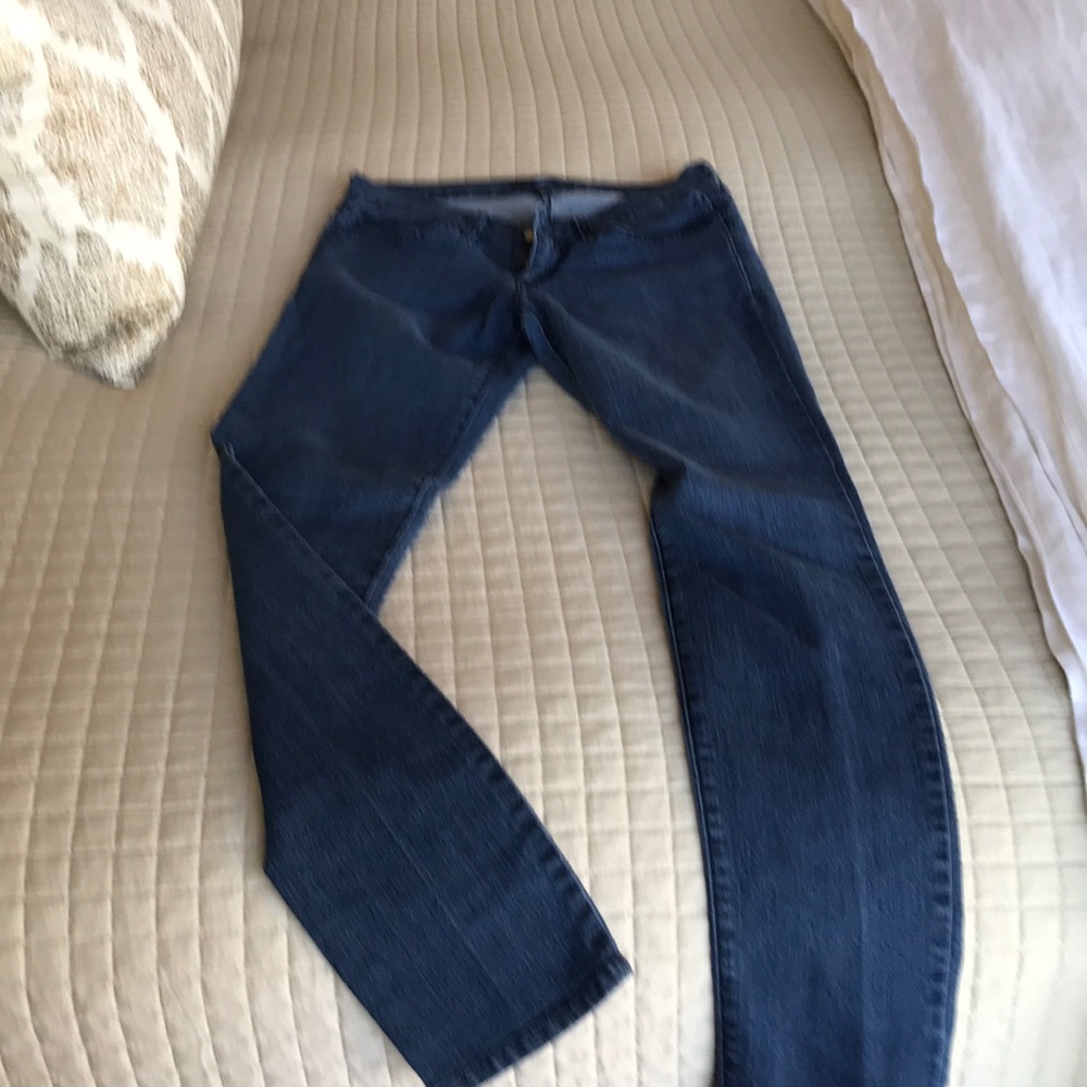 Flying Monkey size 27